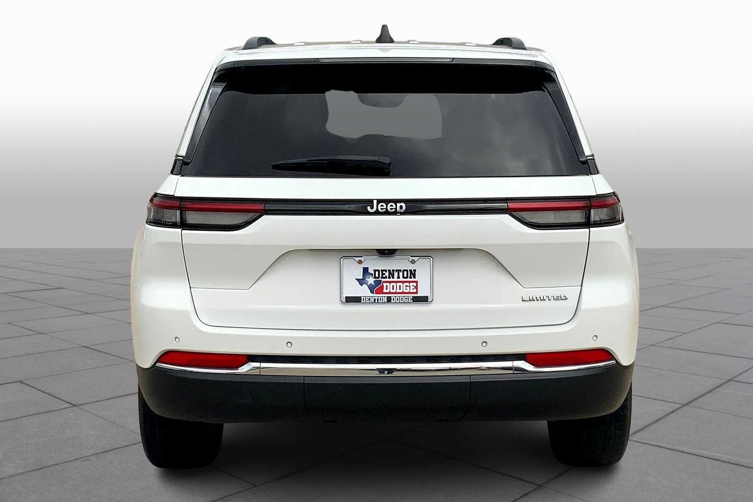 2023 Jeep Grand Cherokee Limited photo 4
