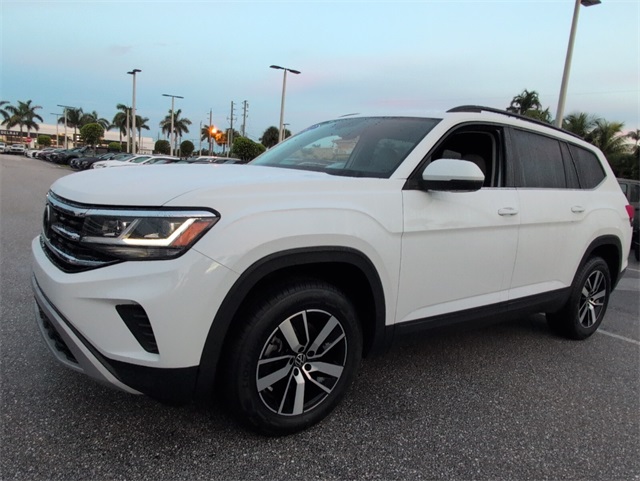 2022 Volkswagen Atlas SE photo 4