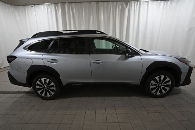 2025 Subaru Outback Limited photo 11