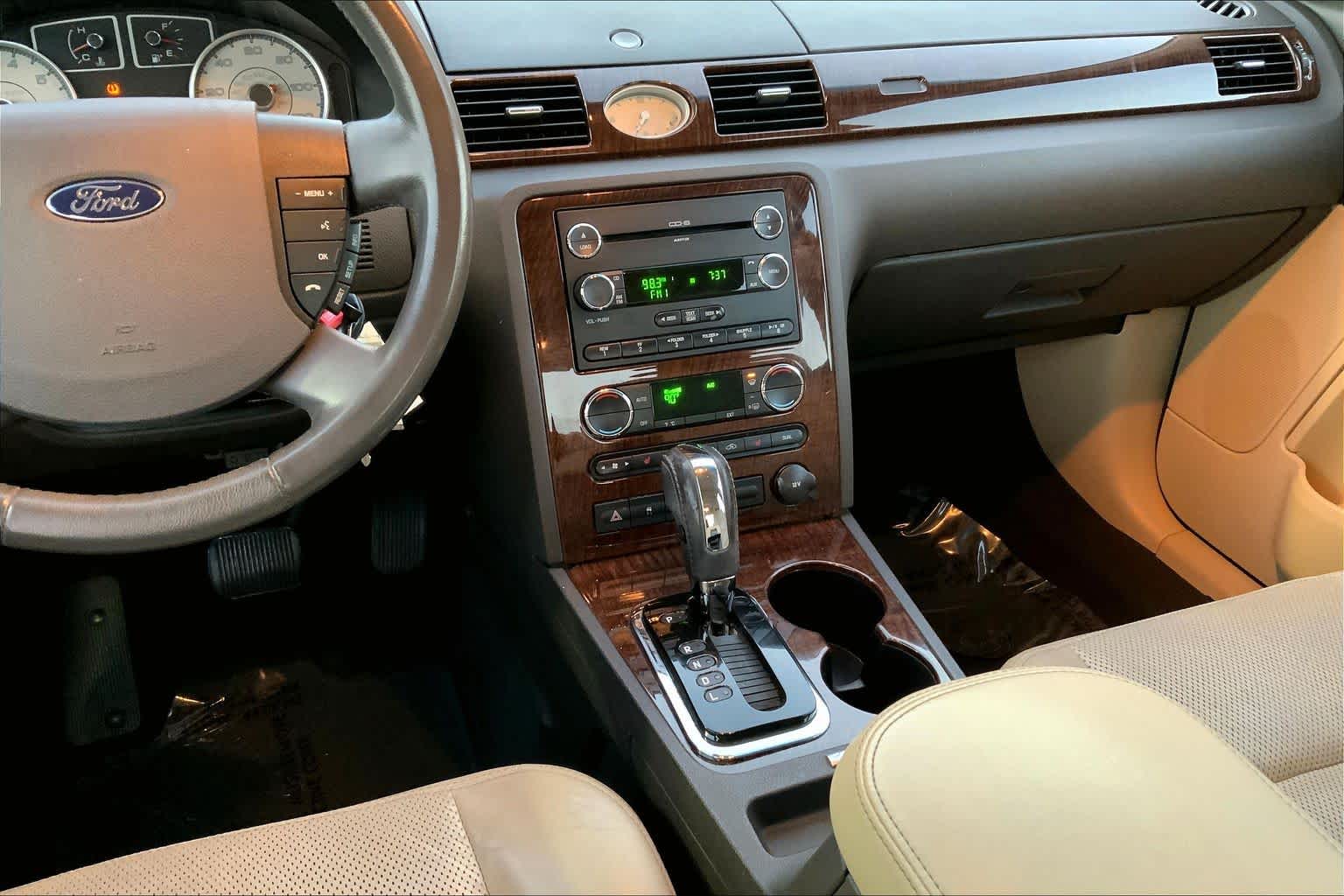 Image of Pre-Owned 2009 Ford Taurus Limited
