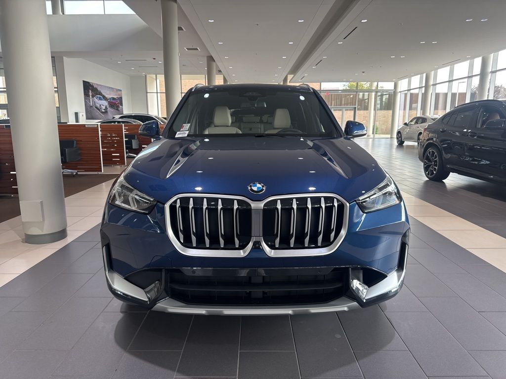 2025 Bmw X1 XDrive28i photo 2
