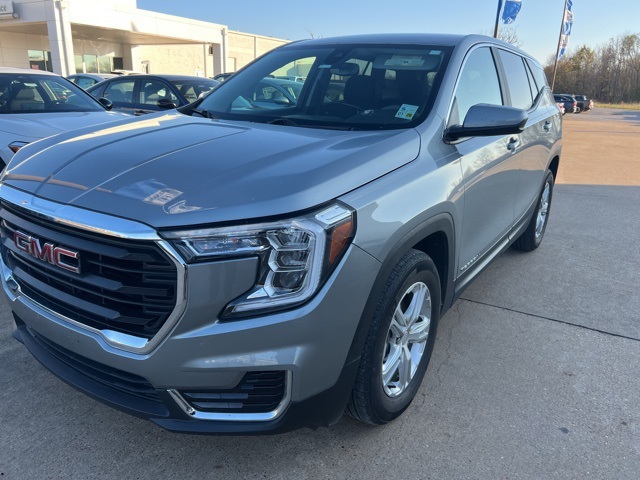 2023 GMC Terrain SLE's photo