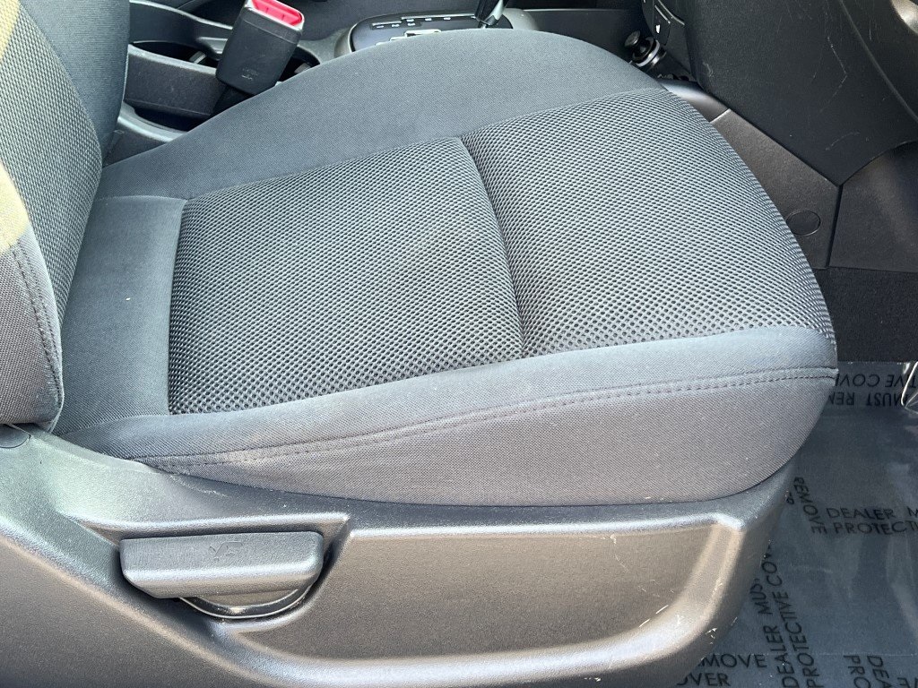 2010 Hyundai Elantra Touring SE photo 7