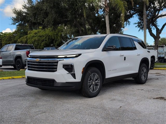 2025 Chevrolet Traverse photo 27