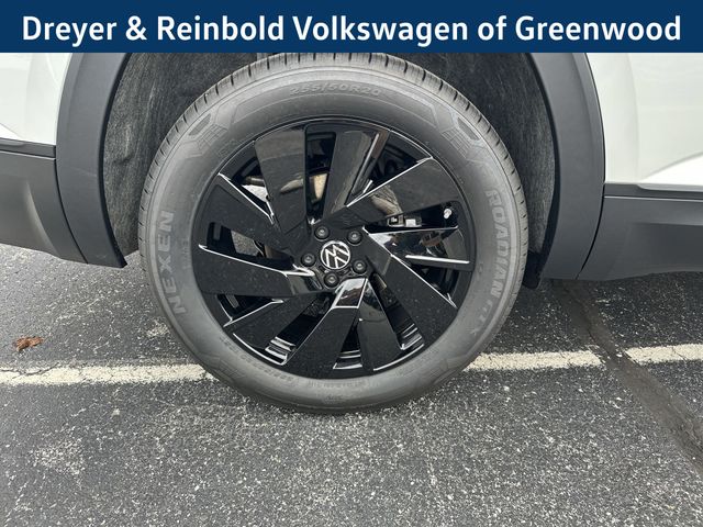 2026 Volkswagen Atlas SE Technology photo 3