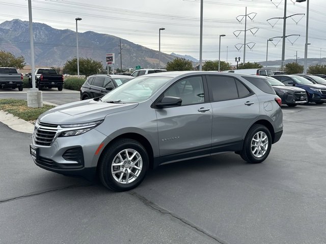 2023 Chevrolet Equinox LS photo 4