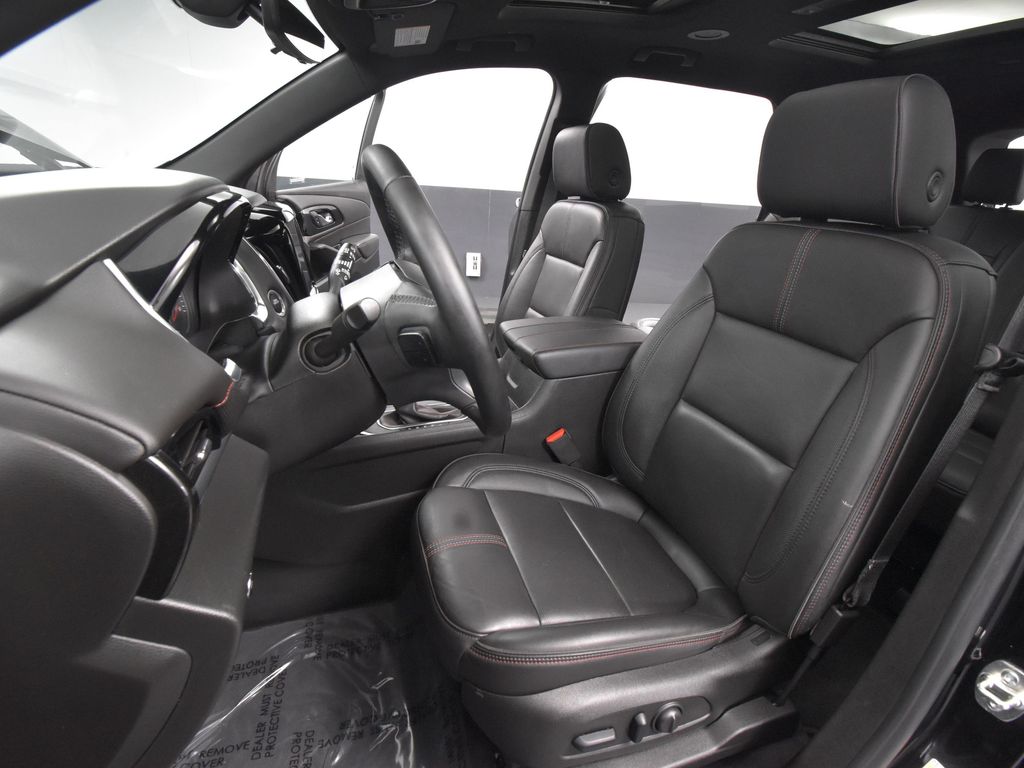 2023 Chevrolet Traverse RS photo 18