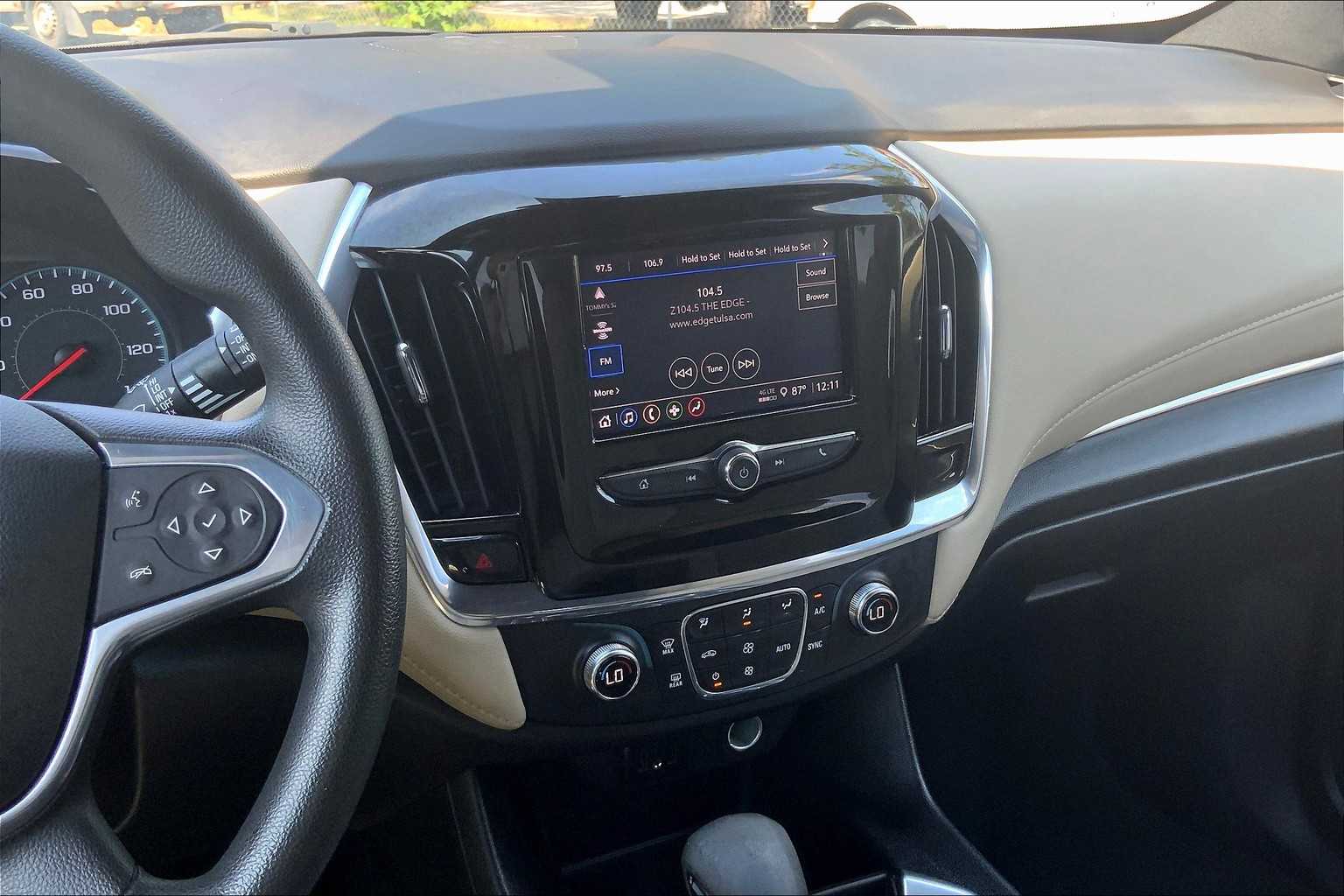 2022 Chevrolet Traverse L photo 6