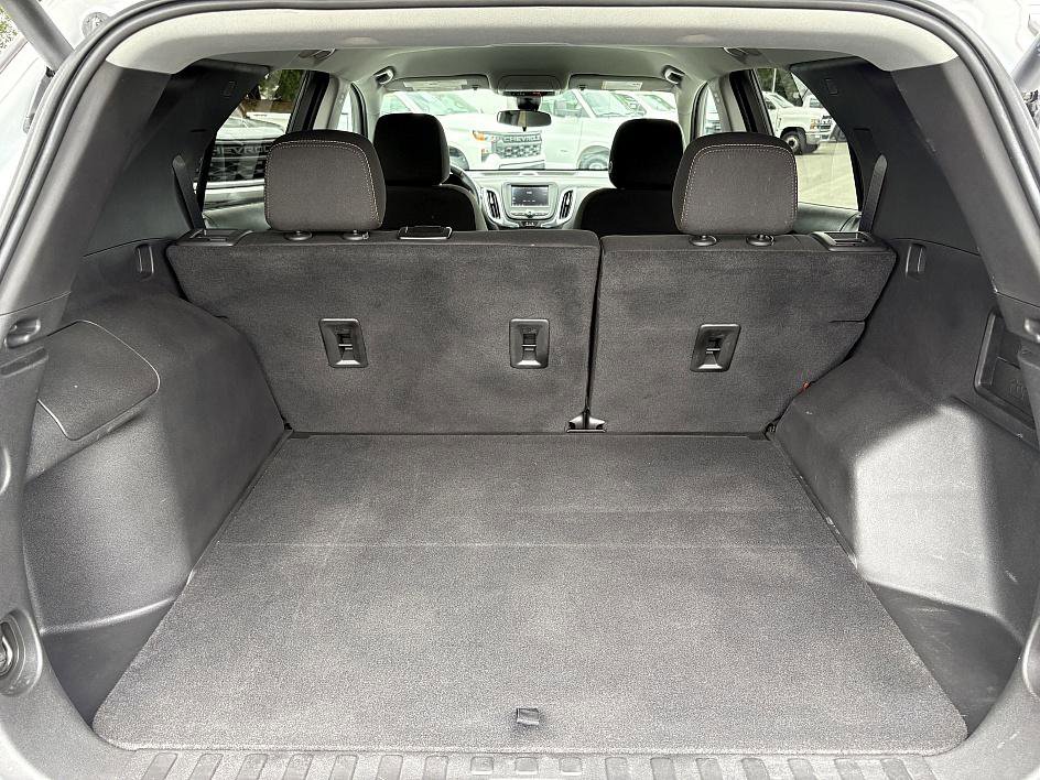 2023 Chevrolet Equinox LT photo 10