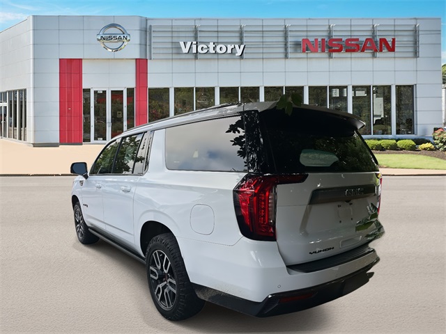 2021 Gmc Yukon XL AT4 photo 3