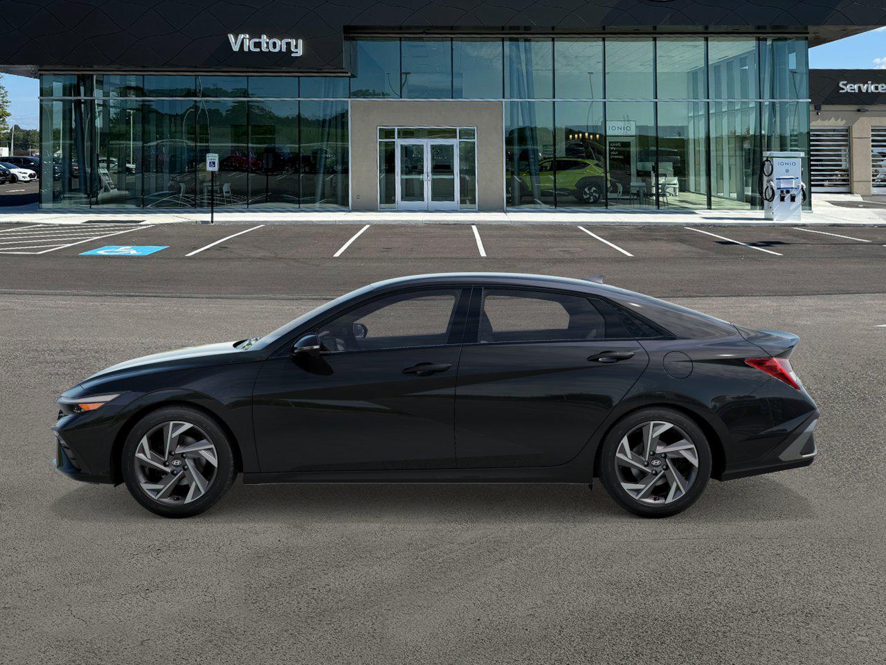 2025 Hyundai Elantra SEL Sport photo 2
