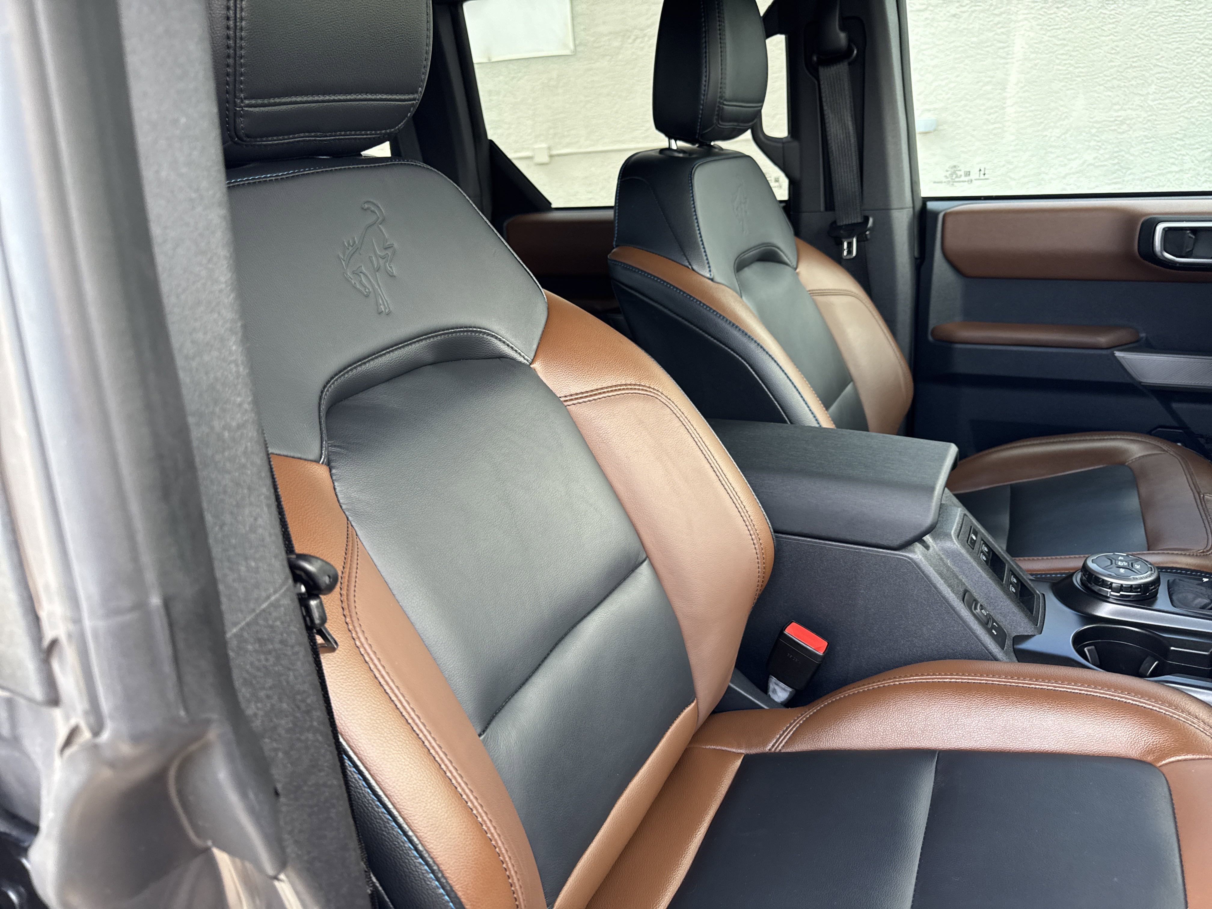 2023 Ford Bronco Outer Banks photo 5