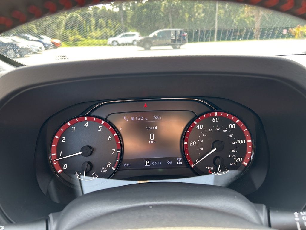 2025 Nissan Frontier PRO-4X photo 18
