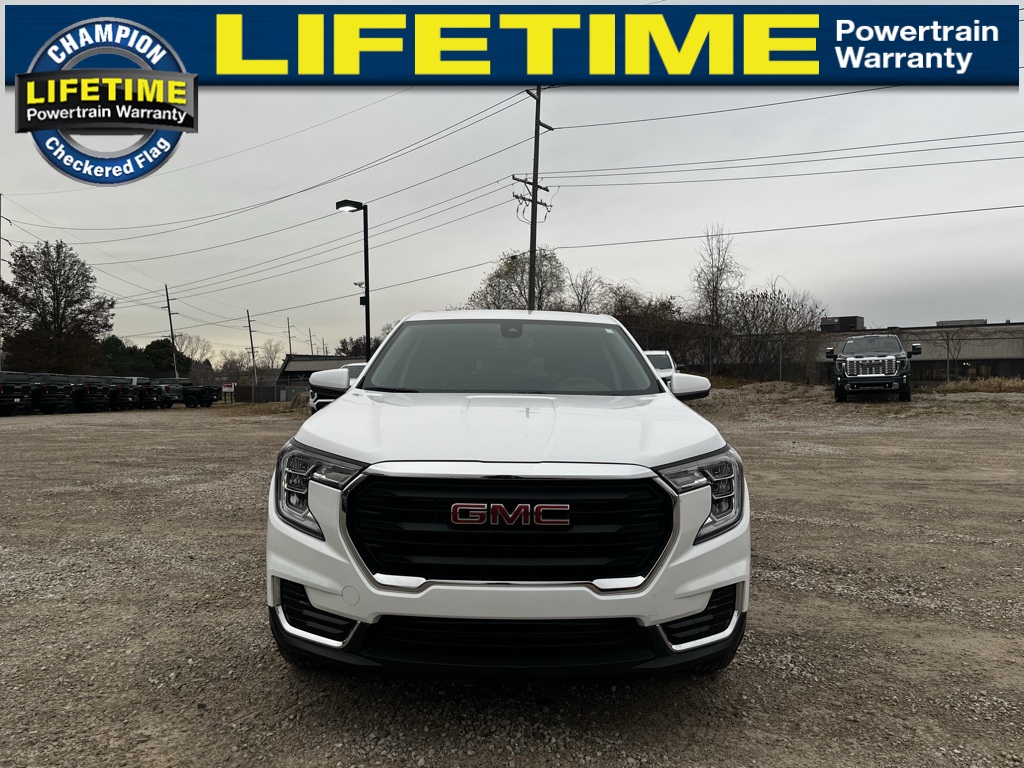 2024 Gmc Terrain SLE photo 3
