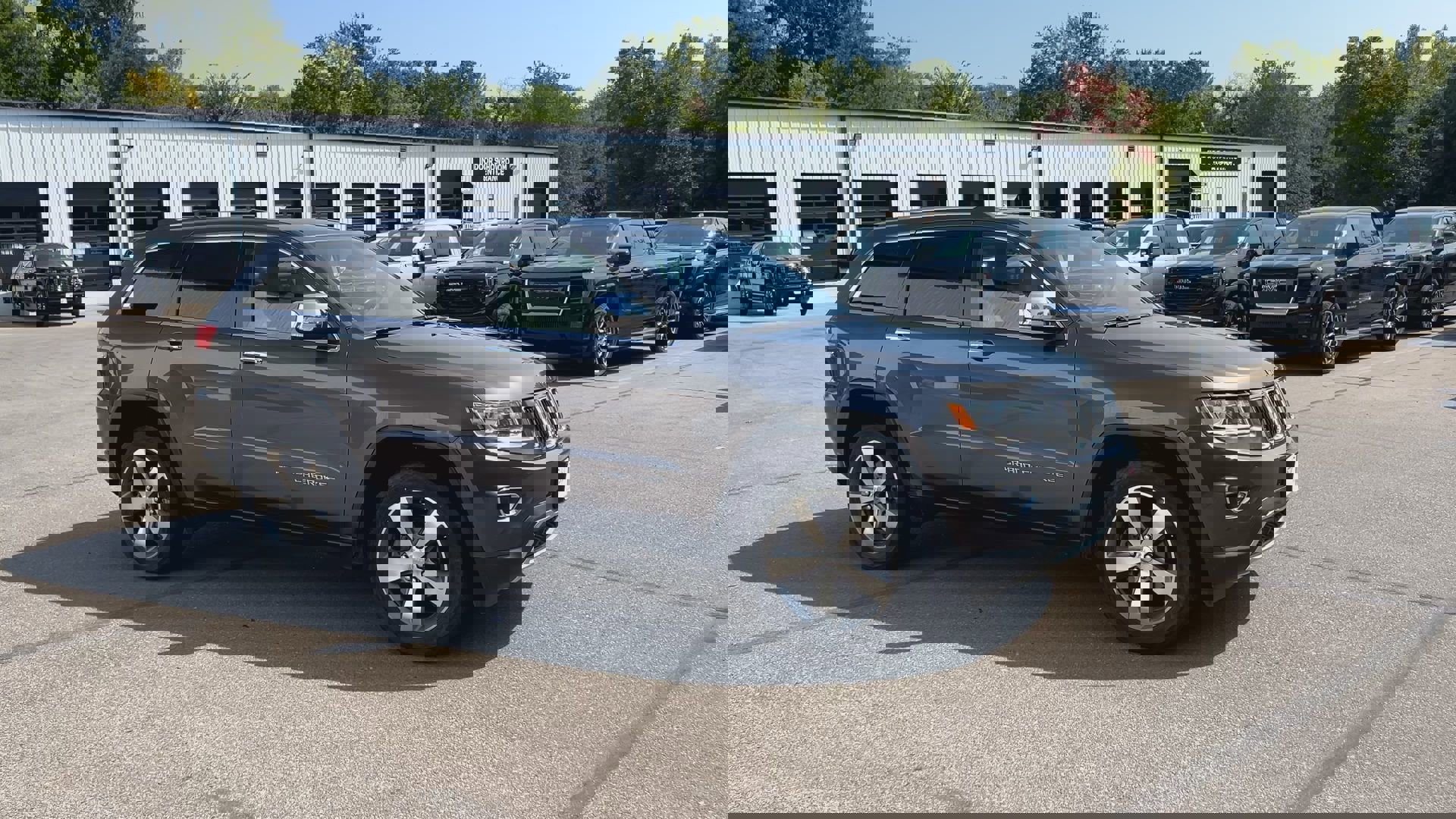 2015 Jeep Grand Cherokee Limited photo 2