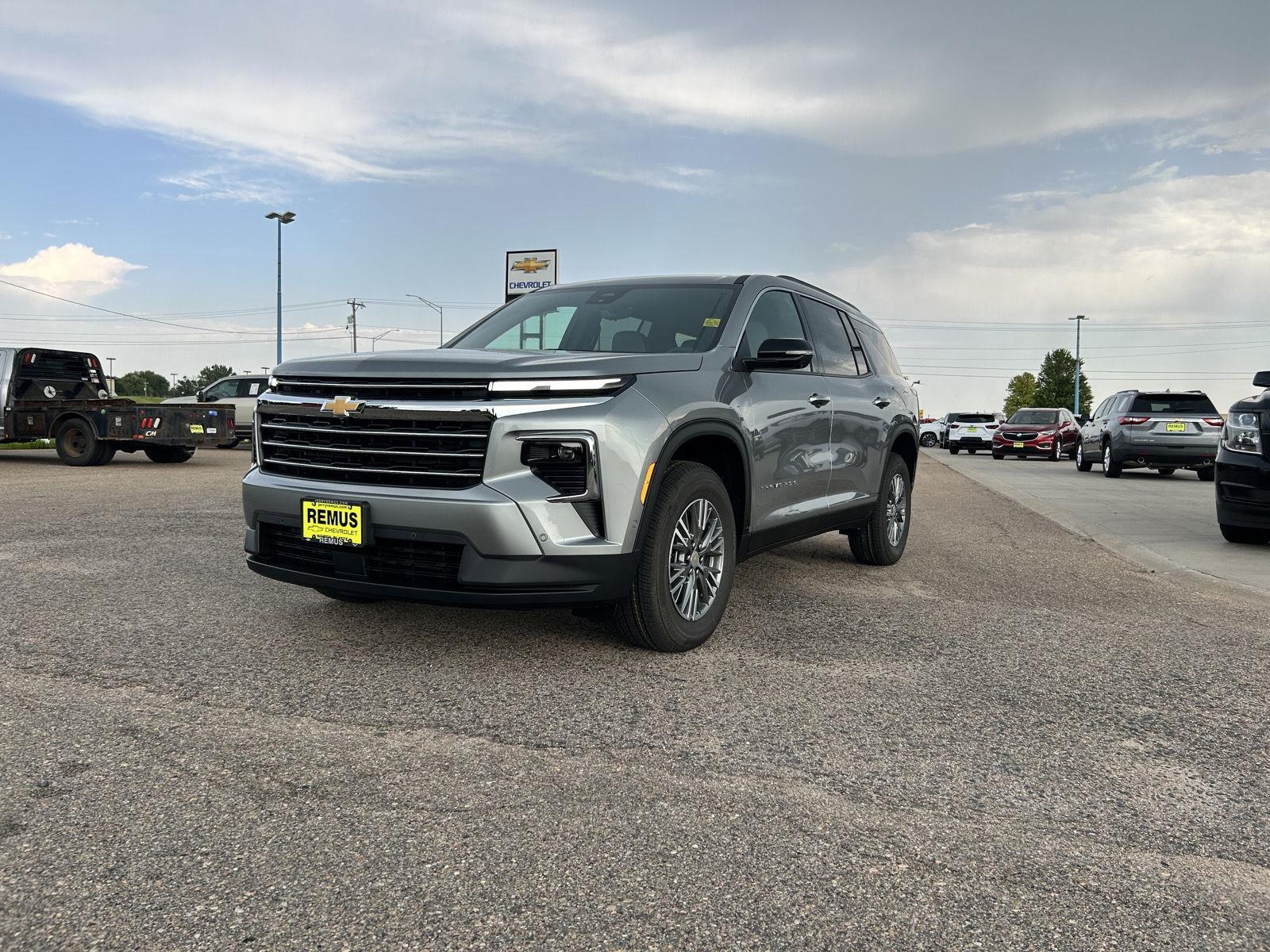 2026 Chevrolet Traverse photo 3