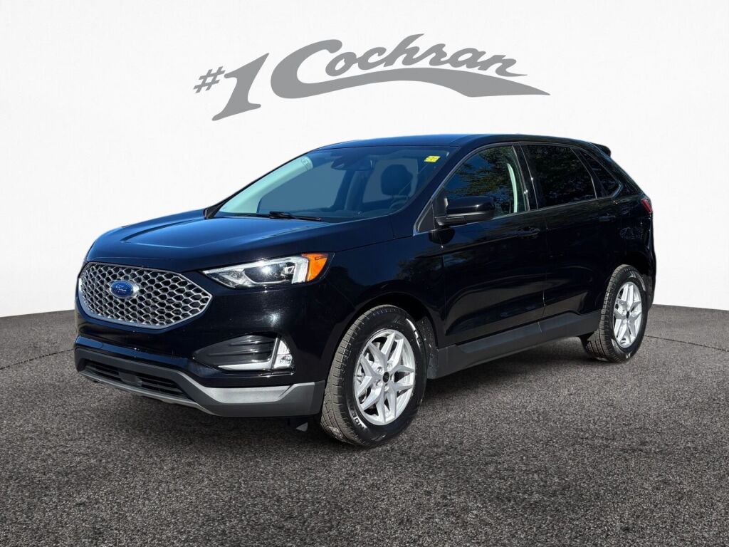 2023 Ford Edge SEL photo 3