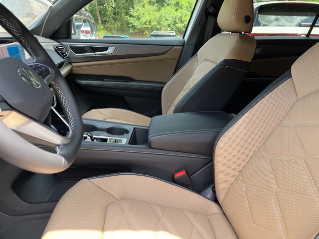 2025 Volkswagen Atlas Cross Sport SE photo 9