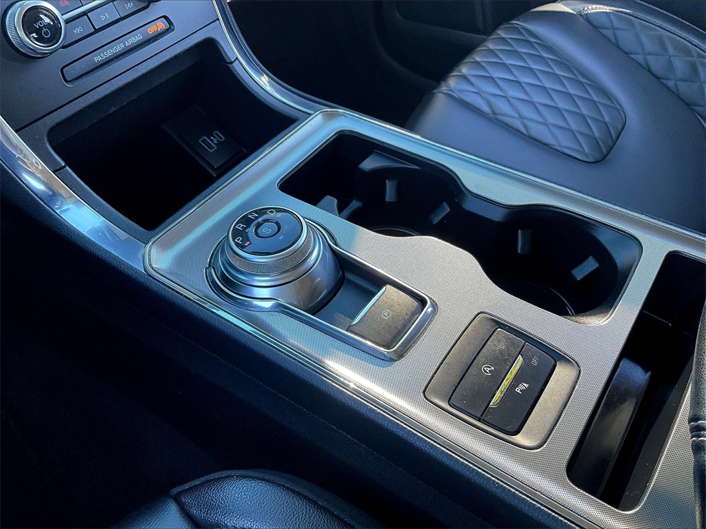 2023 Ford Edge Titanium photo 19