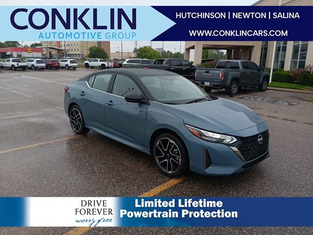 2025 Nissan Sentra SR's photo