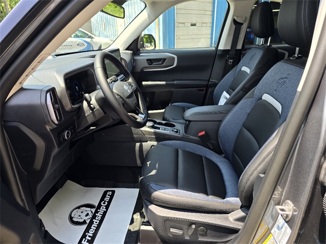 2025 Ford Bronco Sport Outer Banks photo 7