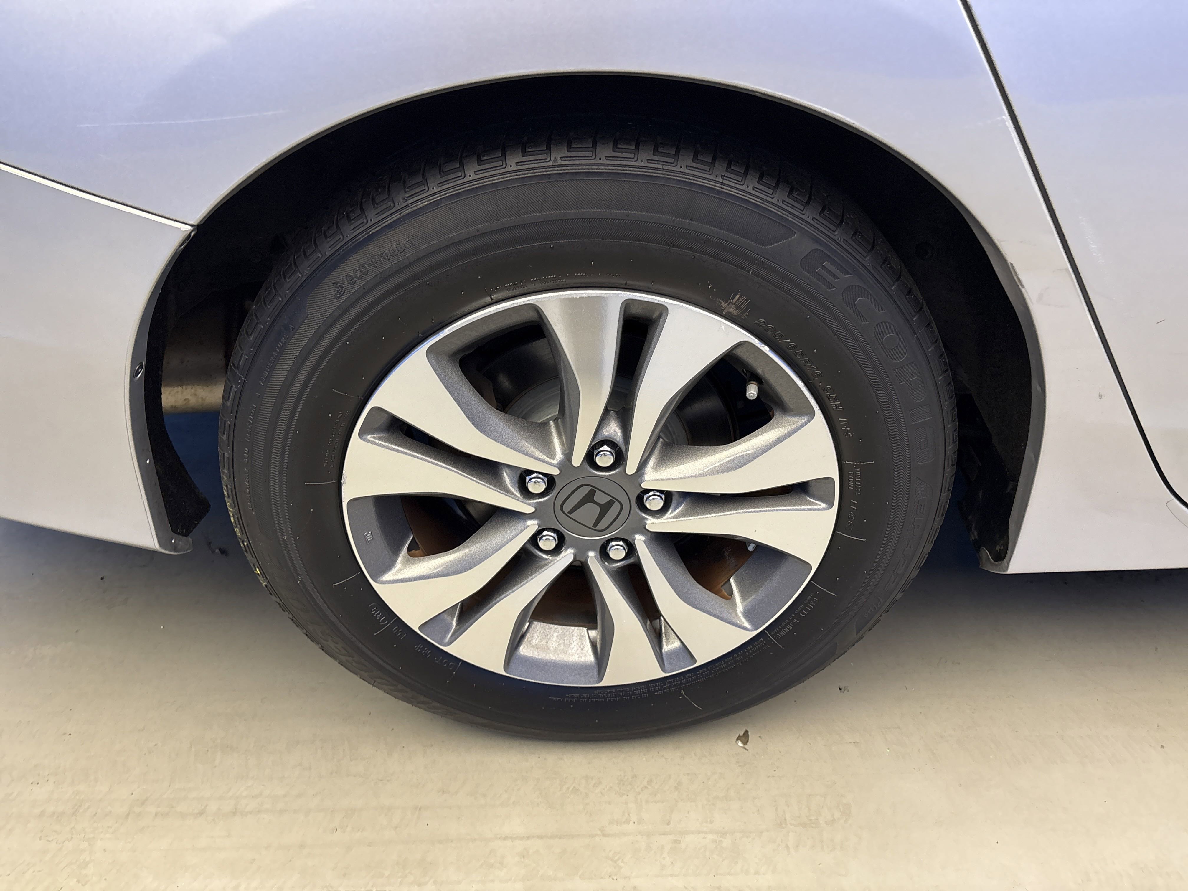 2013 Honda Accord LX photo 8