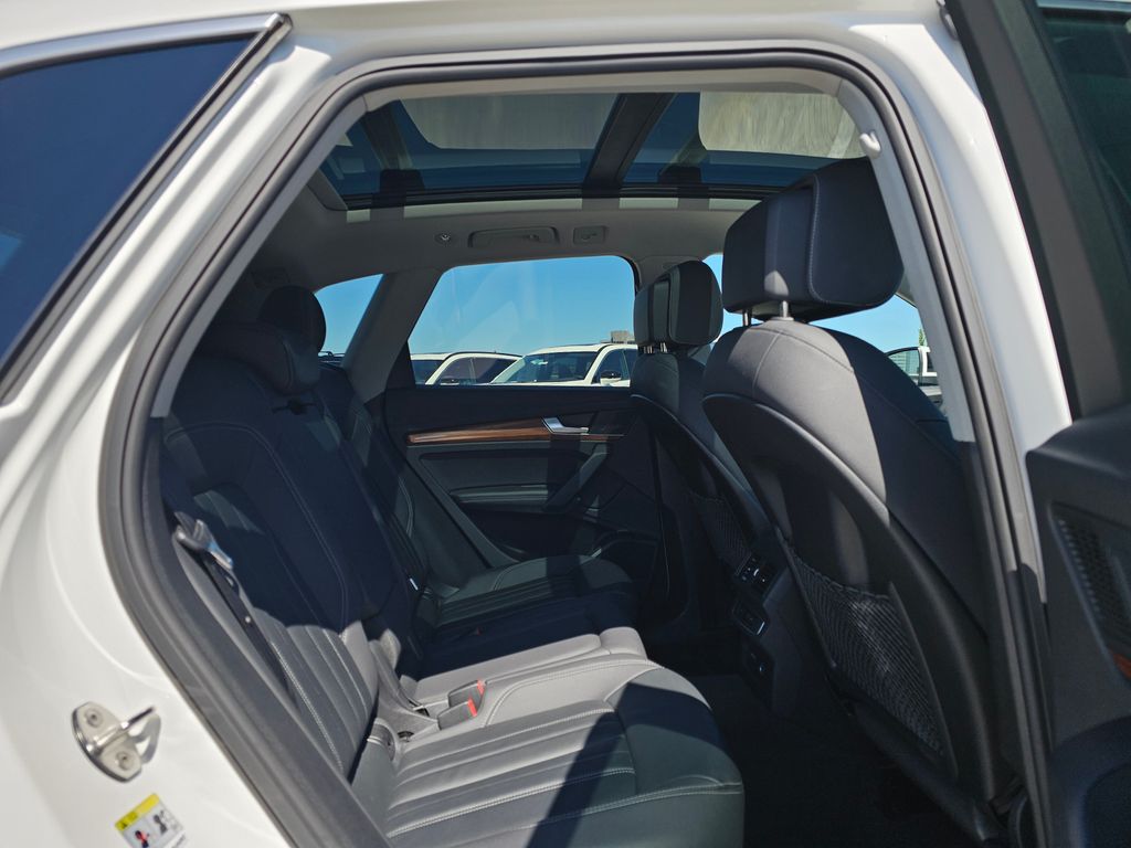 2023 Audi Q5 45 S line Premium photo 13