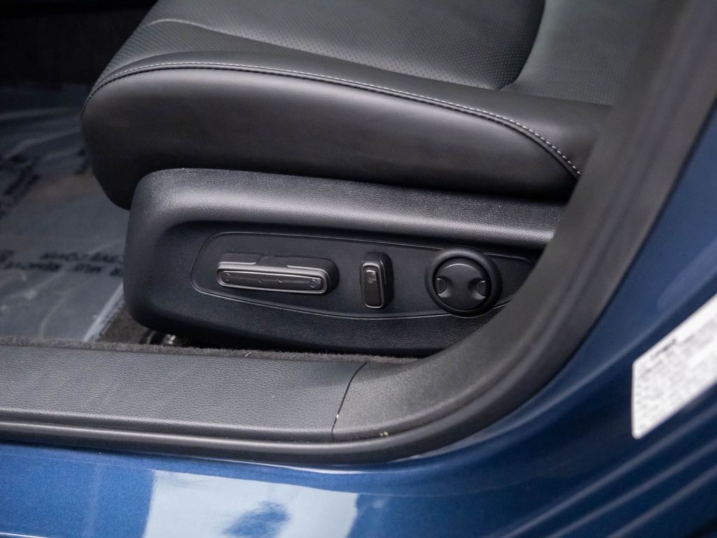 2024 Honda Accord Hybrid Touring photo 13