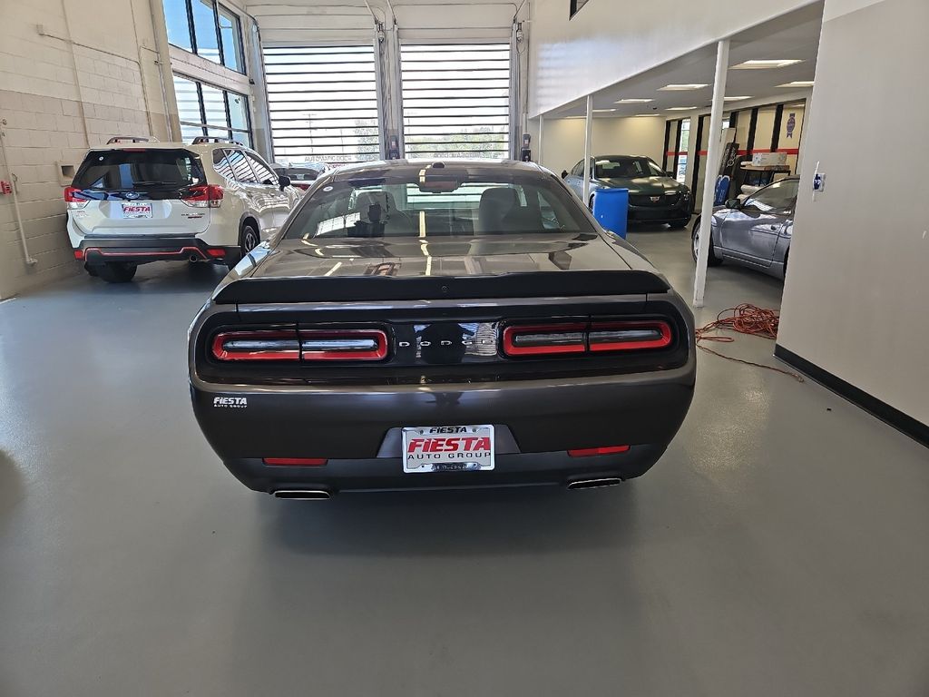 2023 Dodge Challenger SXT photo 17