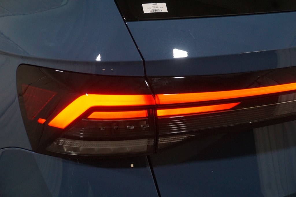 2025 Volkswagen Taos SEL photo 27