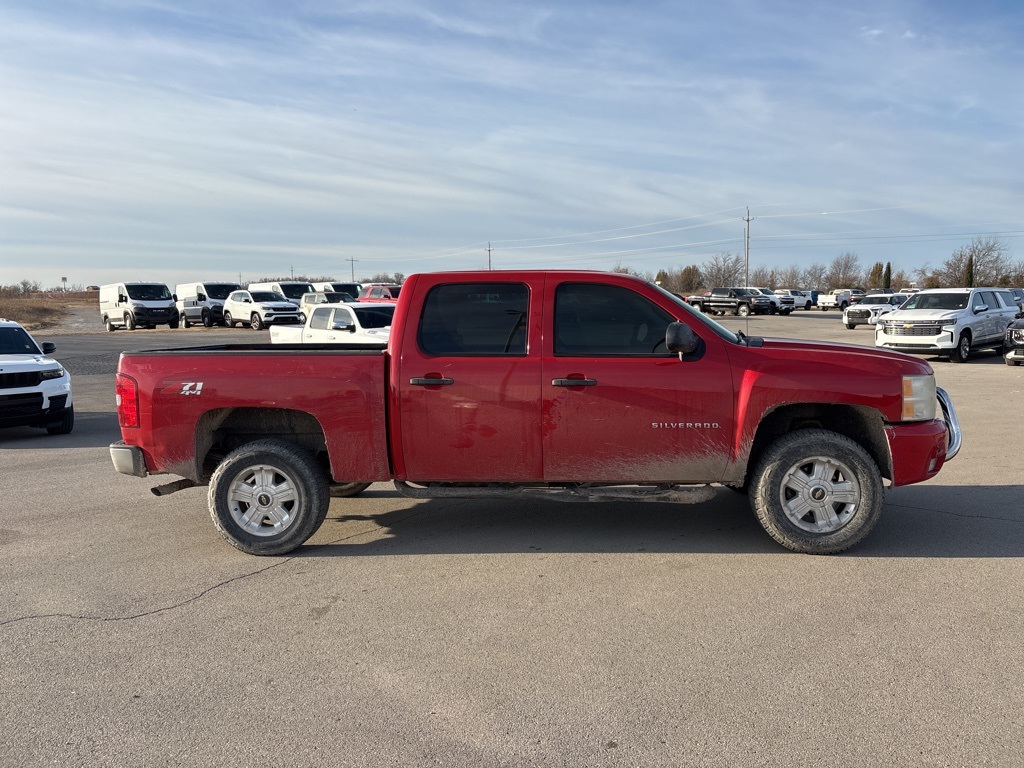 Used 2011 Chevrolet Silverado 1500 LT with VIN 3GCPKSE30BG289564 for sale in Pryor, OK