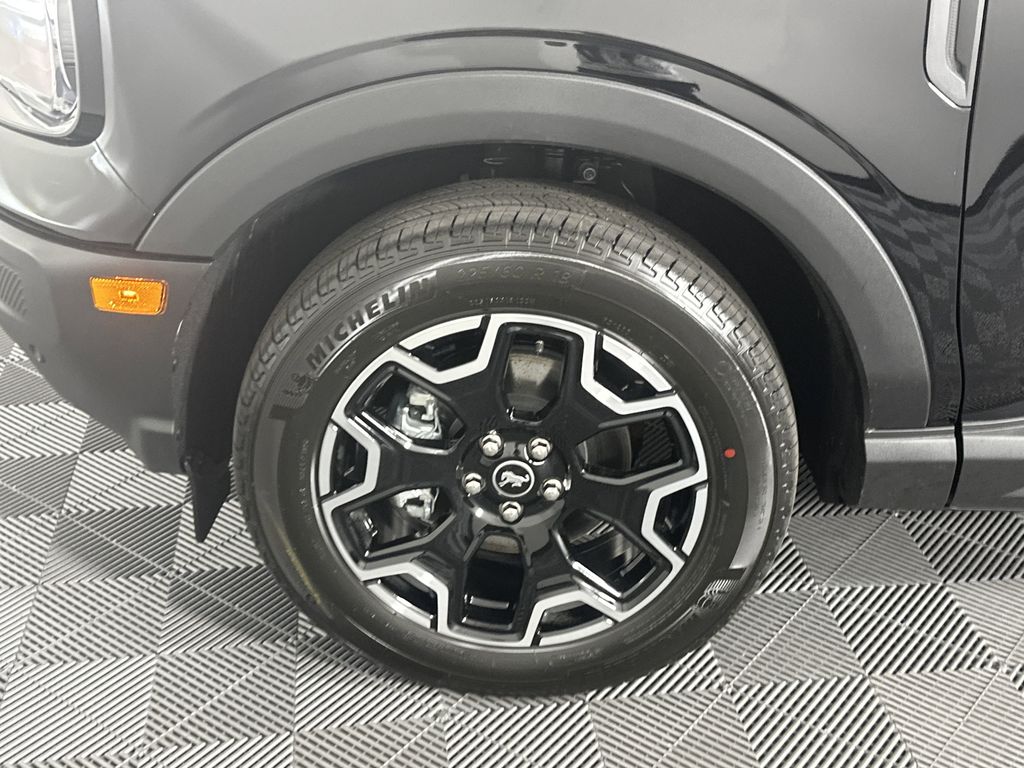 2025 Ford Bronco Sport Outer Banks photo 10
