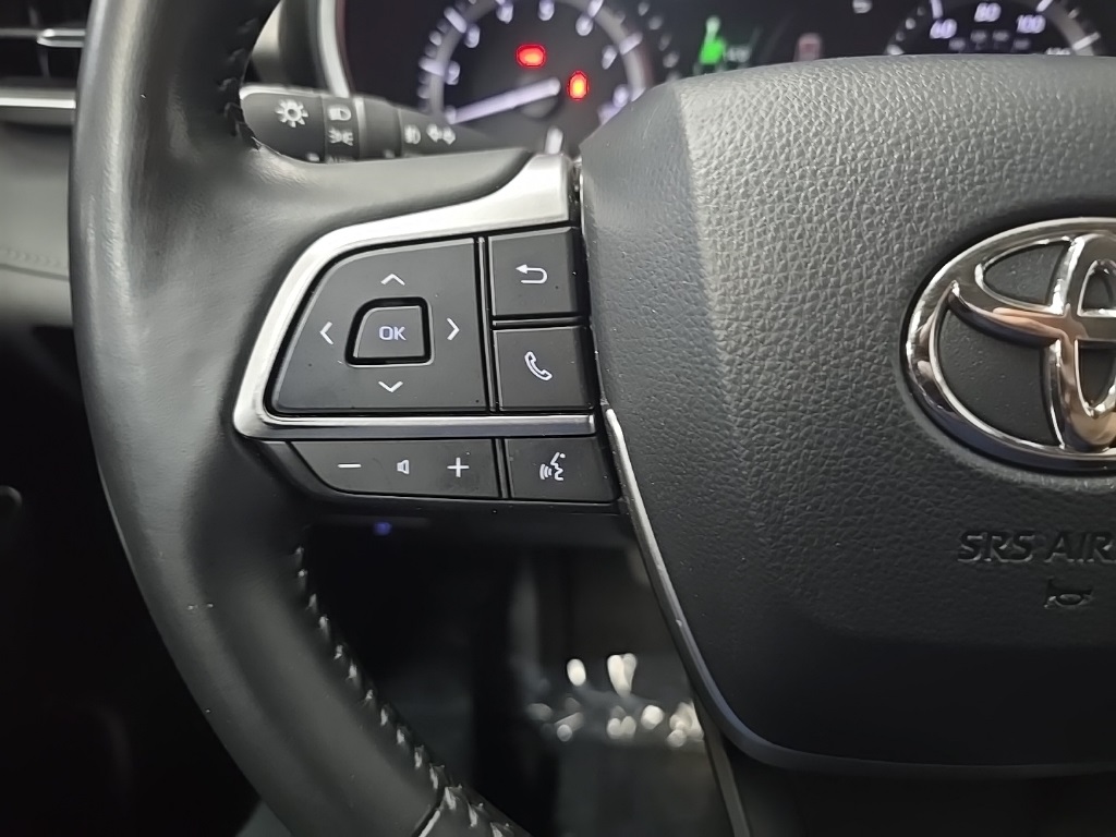 2022 Toyota Highlander XLE photo 21