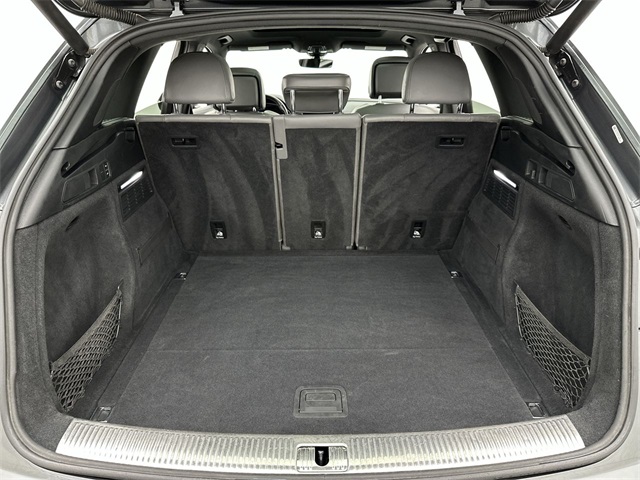 2019 Audi SQ5 Premium Plus photo 2