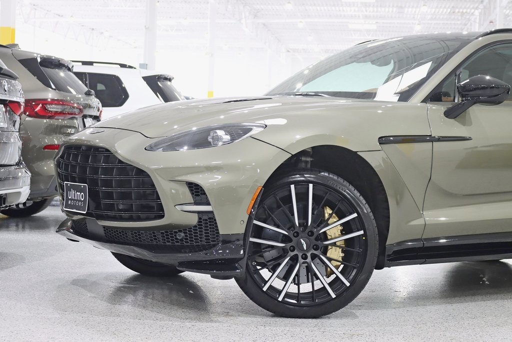 2023 Aston Martin DBX DBX707 photo 2