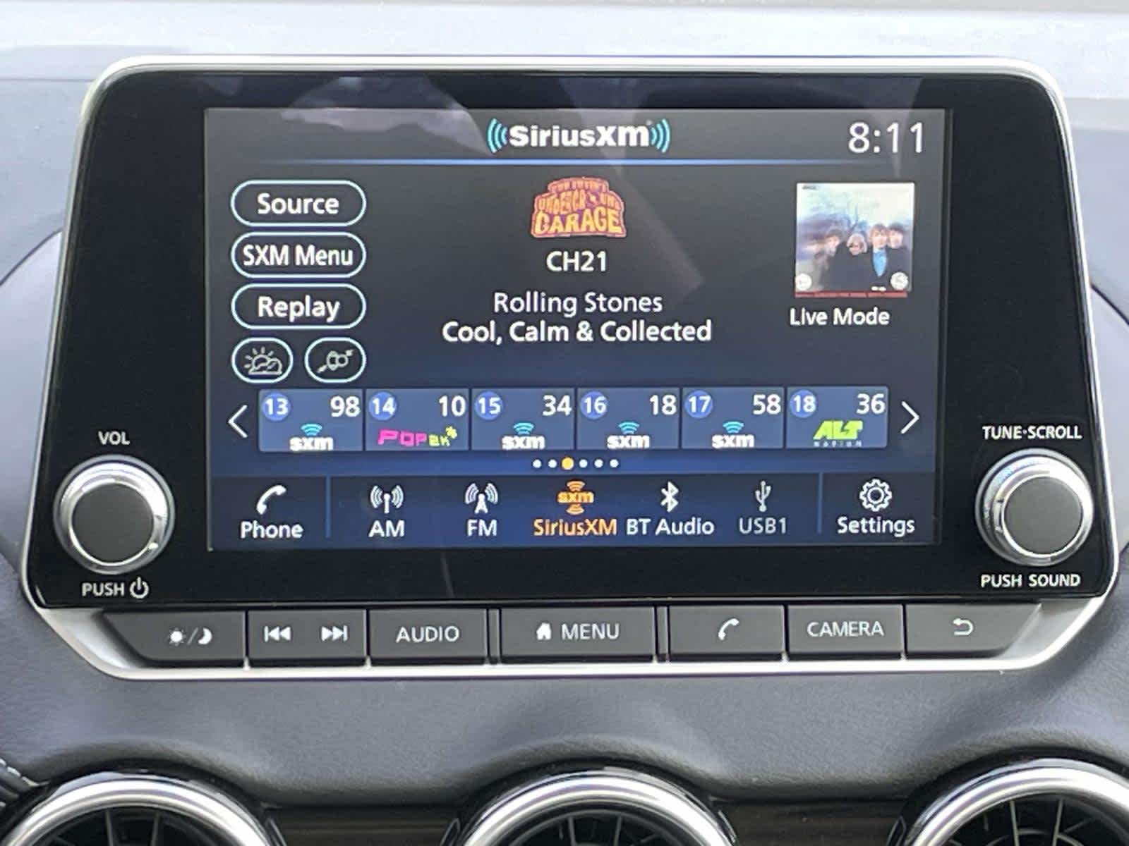 2025 Nissan Sentra SV photo 16
