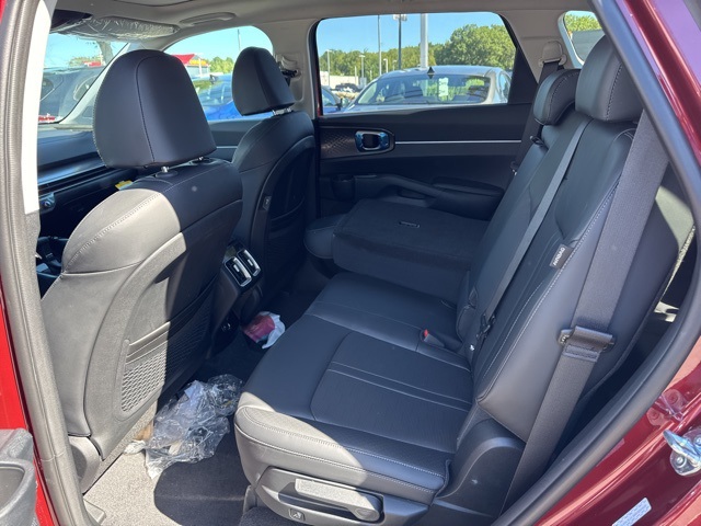 2025 Kia Sorento S photo 4