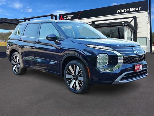 2025 Mitsubishi Outlander SEL's photo