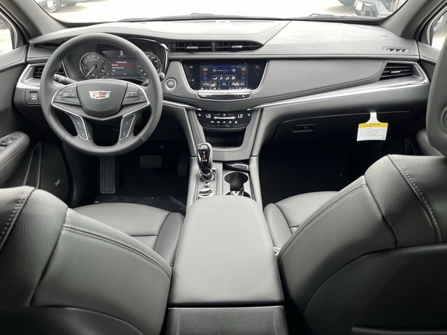 2025 Cadillac XT5 Luxury photo 11