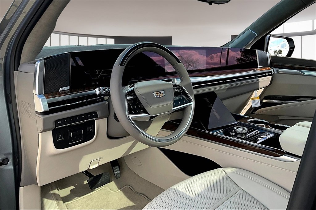 2025 Cadillac Escalade Sport Platinum photo 4