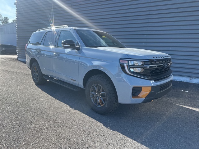 2025 Ford Expedition Tremor's photo