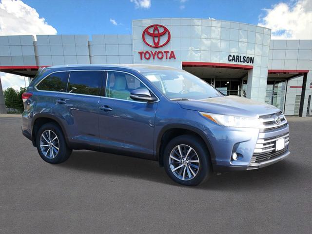 Certified 2019 Toyota Highlander XLE with VIN 5TDJZRFH2KS724932 for sale in Minneapolis, Minnesota
