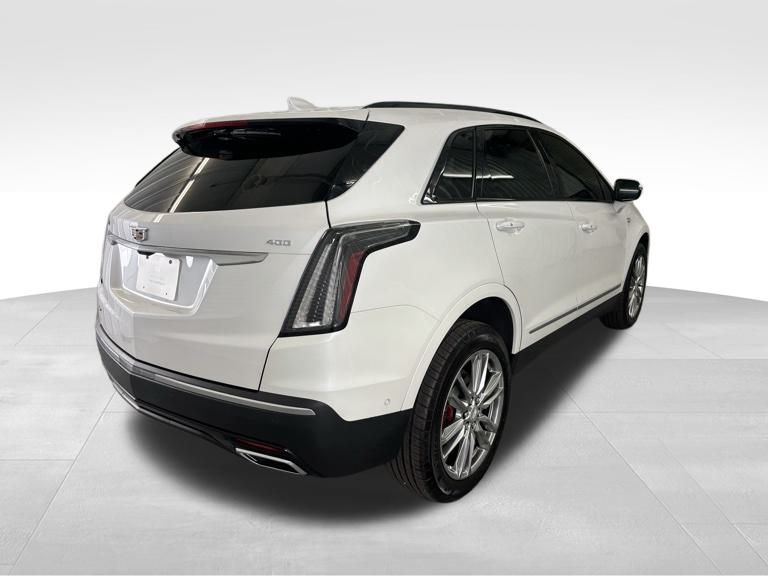 2025 Cadillac XT5 Sport photo 2