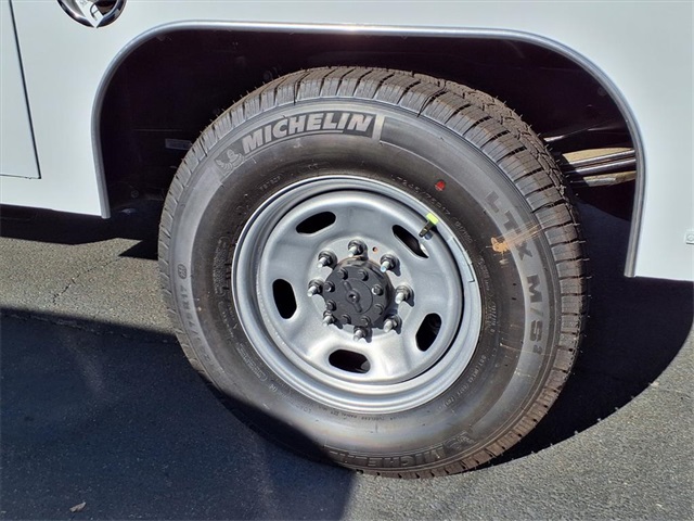 2026 Ford F-250 XL photo 5