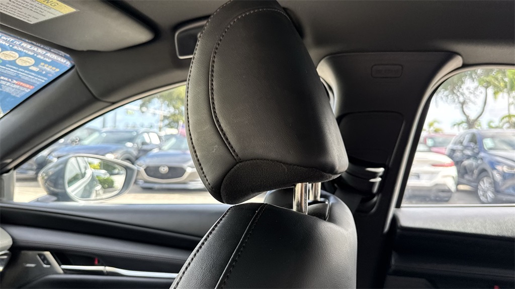 2019 Mazda Mazda3 Premium photo 15
