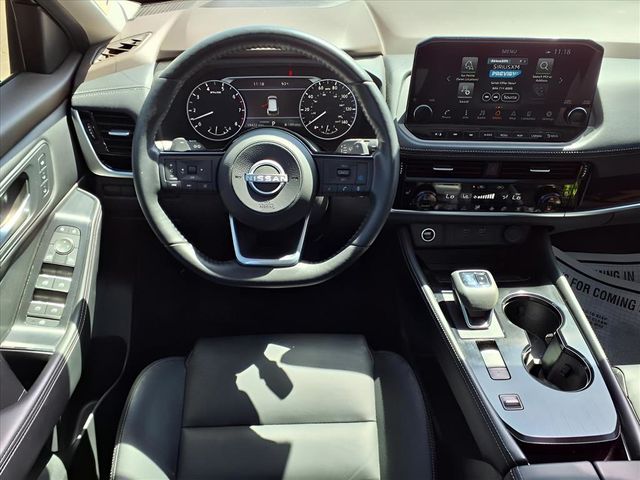 2023 Nissan Rogue SL photo 5
