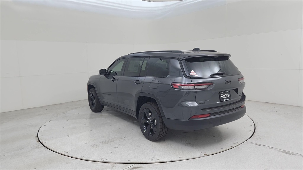 2025 Jeep Grand Cherokee Limited photo 4