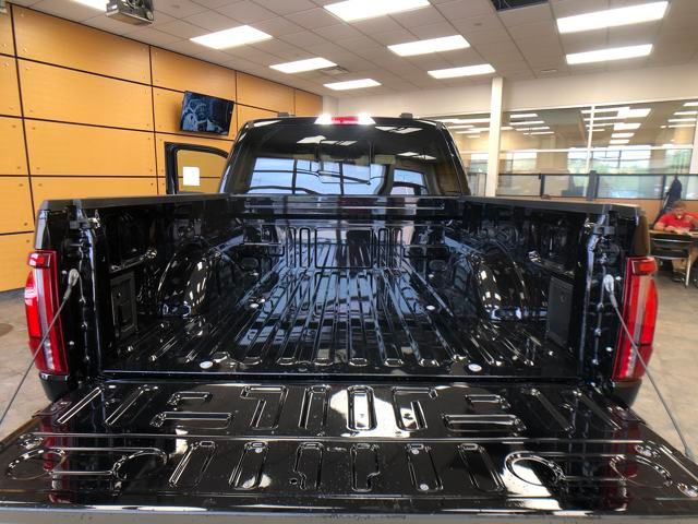 2025 Ford F-150 Lariat photo 21