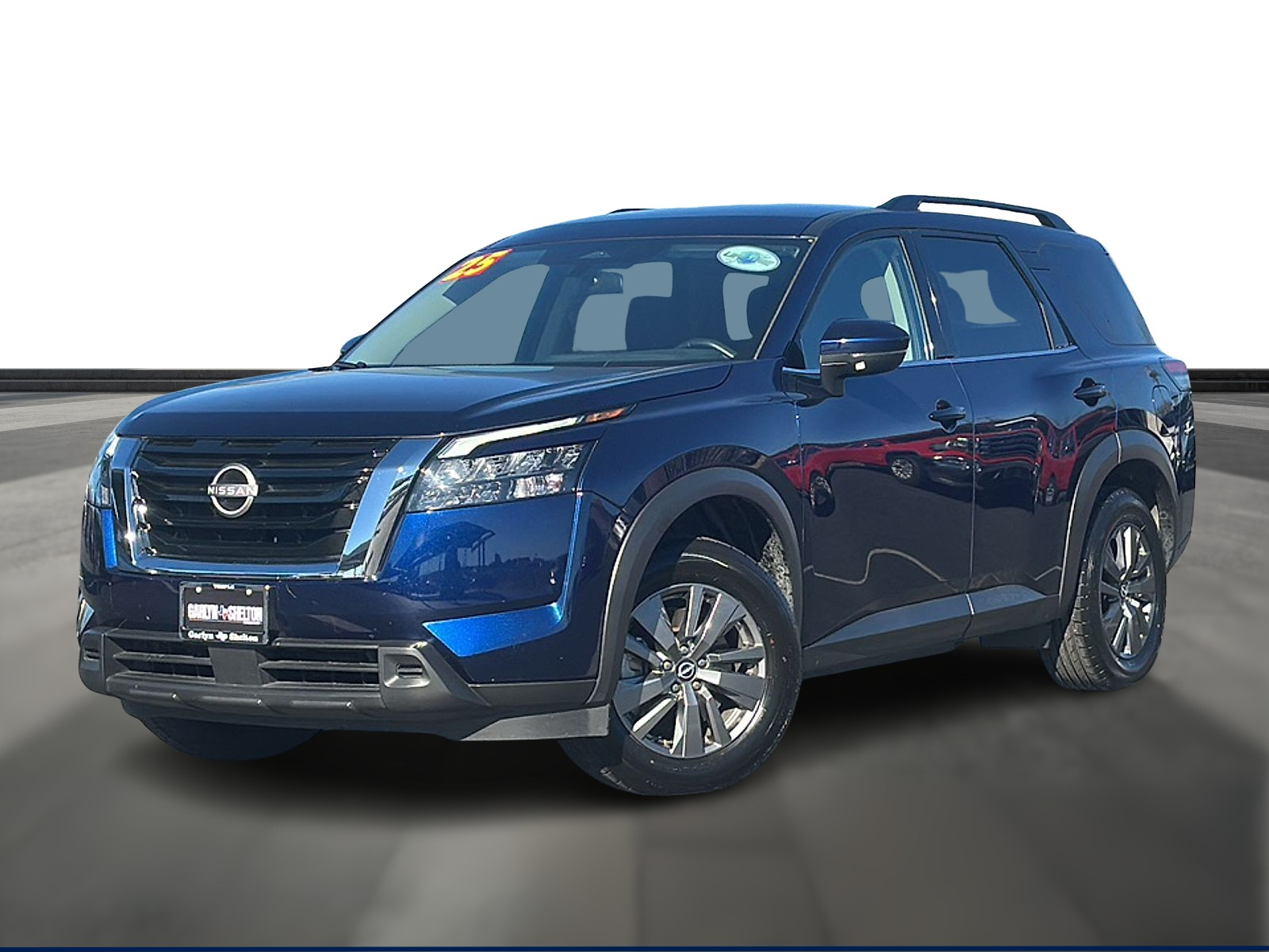 2025 Nissan Pathfinder SV's photo