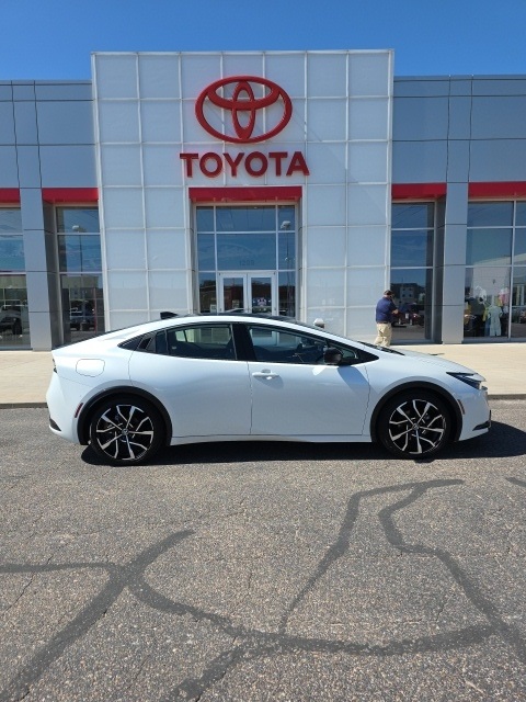 2024 Toyota Prius Prime XSE Premium photo 5